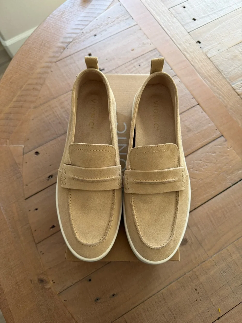 Vionic Chantel Sand 8.5 M Never Worn NWT - Picture 8 of 11